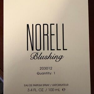 Blushing Eau de Parfum Spray - Cream